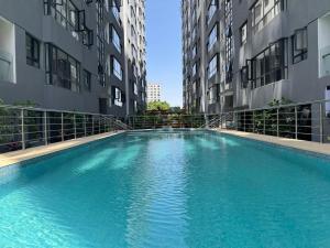 One bedroom Condo with Pool, Gym and Playground Kilimani