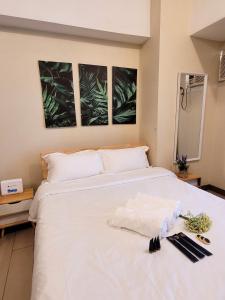 Urban Studio with Balcony