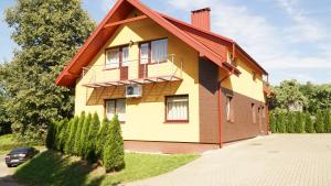 Suraučių Svečių Namai