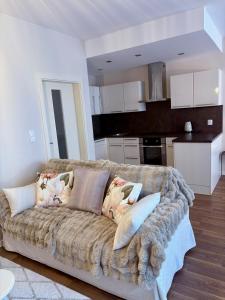 My Sweet Home - Makedonská - Prague