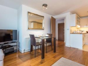 Curlew - In the Heart of Poole Town, Moments from Poole Quay