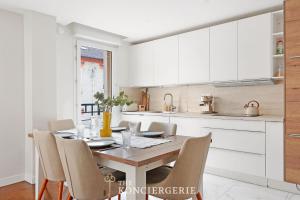 Residence d Exception Avenue Colombier Bernard