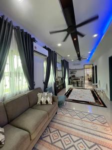 Afiqs Homestay, Manjung
