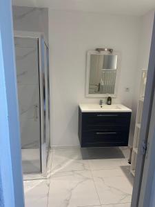 Appartement T2 climatisé avec terrasse privative