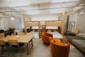 Luxury Huge Bed,渋谷駅徒歩10分,2シャワー,5ベッド,巨大ベッド,防音レコード室