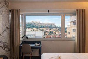 Elite Ermou Suites