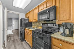 Dream Destination - Compass Cove - Oceanfront