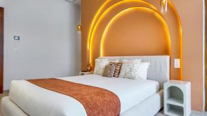 Villa Delina heated pool not overlooked