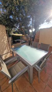 Villa Le Buis des Collines, classée 3 Étoiles AtoutFrance, magnifique villa superbement décorée et très bien équipée, idéale pour 6 pers, Terrasse extérieure avec son coin SPA, Clim, parking privatif