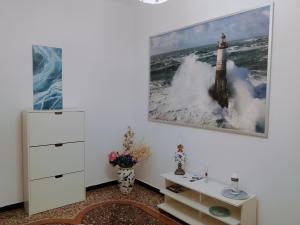 WOW HOME 2 - 175 mq - posteggio privato - davanti porto traghetti - fino a 10 posti letto - balcone