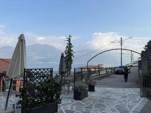 Lake Como Hostel