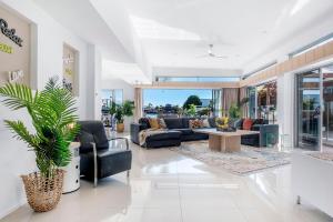 Tropical Dreaming - Heated Pool Cinema Room