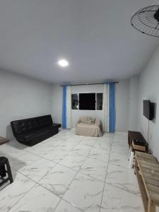 Casa sobreposta da Treze - 600m da Praia - Guarujá Enseada