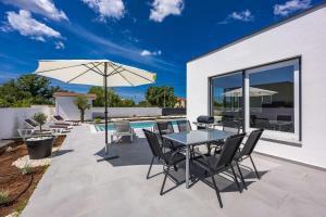 Villa Magdalena with private pool