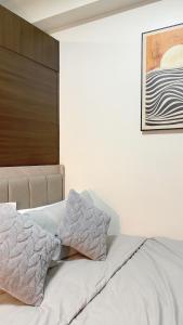 Air Residences Makati CBD 1BR w Balcony