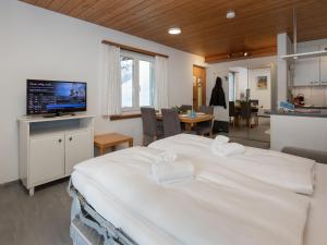 Apartment Chalet Almis-Bödeli-2 by Interhome