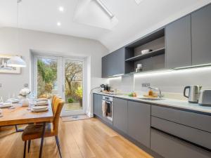 Market Street Apartment, Clifden