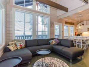 Holiday Home Blue lake villa by Interhome