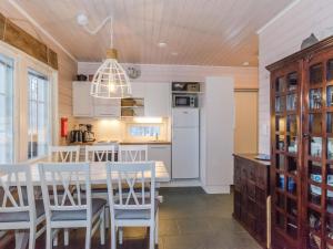 Holiday Home Blue lake villa by Interhome