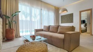 Targa Bungalow - Heated pool, not overlooked