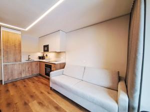 Apartment Aparthotel Iris-4 by Interhome
