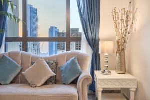 3-Bedroom Residence in Murjan 5 - Jumeirah Beach with Sea Views
