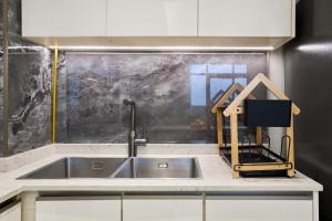 Nobles Tower Business Bay - Modern 1-Bedroom Apartment