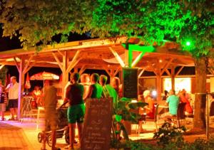 Camping La Clairière - Aquatique Vacances