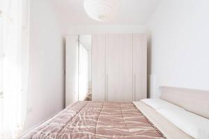 Alghero centro comoda e ampia camera img3