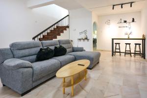 Gathering Double Storey House-10pax