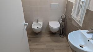 Appartamenti Via Emilia 11