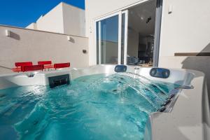 Penthouse with Jacuzzi near St Julians
