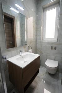 Spacious 3-Bedroom Apartment with Terrace