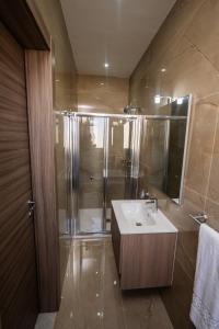 Spacious Apartment with Comfort & Terrace