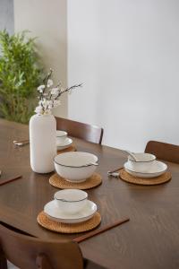 Serene Japandi & Zen Family Retreat 2-7 pax with Comfortable Living Space