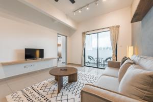 Serene Japandi & Zen Family Retreat 2-7 pax with Comfortable Living Space