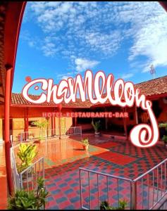 Hotel real camaleón