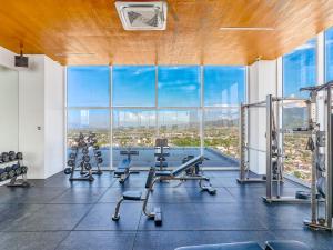 Amazing Studio with Oceanview - Pool - Beach - Gym