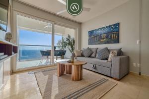 Amazing Oceanfront 1BR Condo - Rooftop Pool