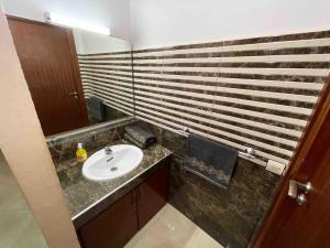 Spacious & Comfy Moroccan Apartment