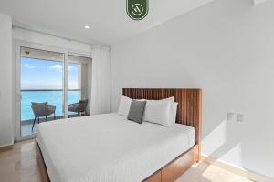Amazing Studio with Oceanview - Pool - Beach - Gym