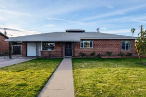 Shop, Swim and Explore Updated Phoenix Home!