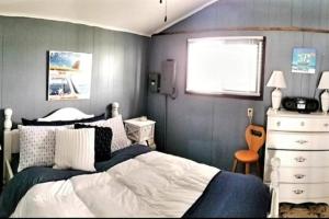 Sandbanks Beach Cottage