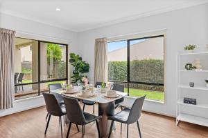 4BR Family Home in Rochedale Aussie Local Living