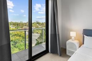 2BR Near Plaza and Garden City Walk to Bus Easy M3