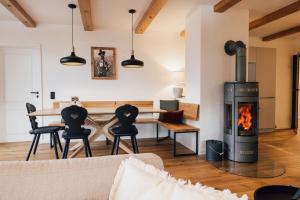 Die Watzmannsuite - Familienfreundliche Ferienwohnung in historischer Villa mit Kamin, Infrarotsauna, Balkon, Garten, nur 10 Gehminuten ins Zentrum von Berchtesgaden
