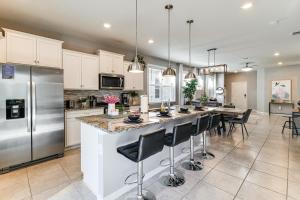 Resort Perks and Private Pool Davenport Family Home