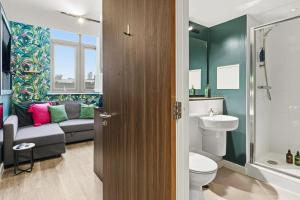 #115 ModernCity Escape Central Liverpool Apartment