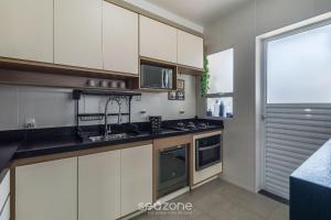 Apto em Cond. c Piscina e Churrasq. TMR0104