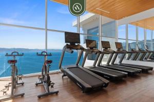 New Oceanview Condo with Beach - Pools - Gym